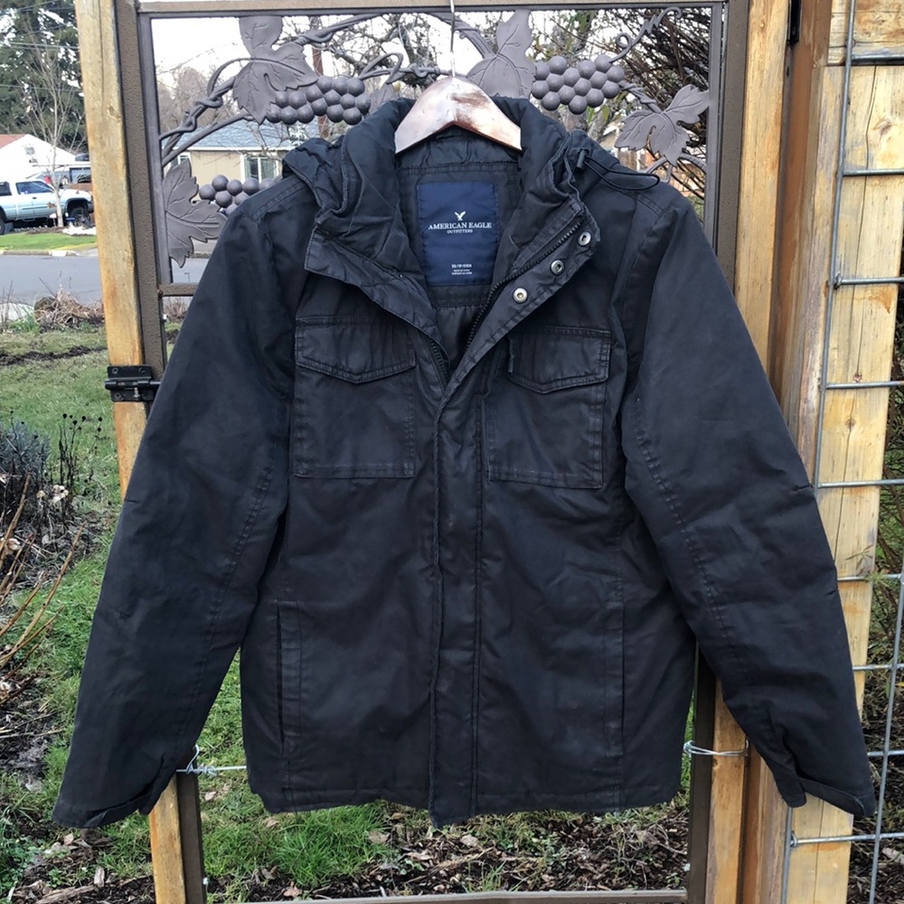American Eagle black winter jacket with hood size XS